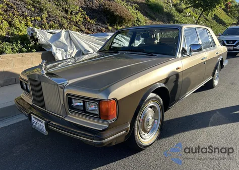 1985 Rolls-Royce Silver Spirit z USA, uszkodzony, nr VIN SCAZS42A0FCX12845